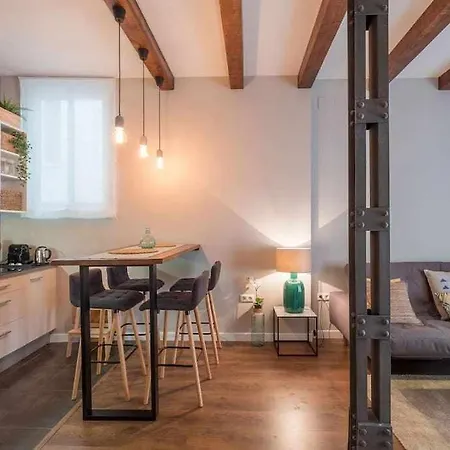 Parking Free - Cathedral Area Apartment -2 Months Min Sevilla Exterior foto