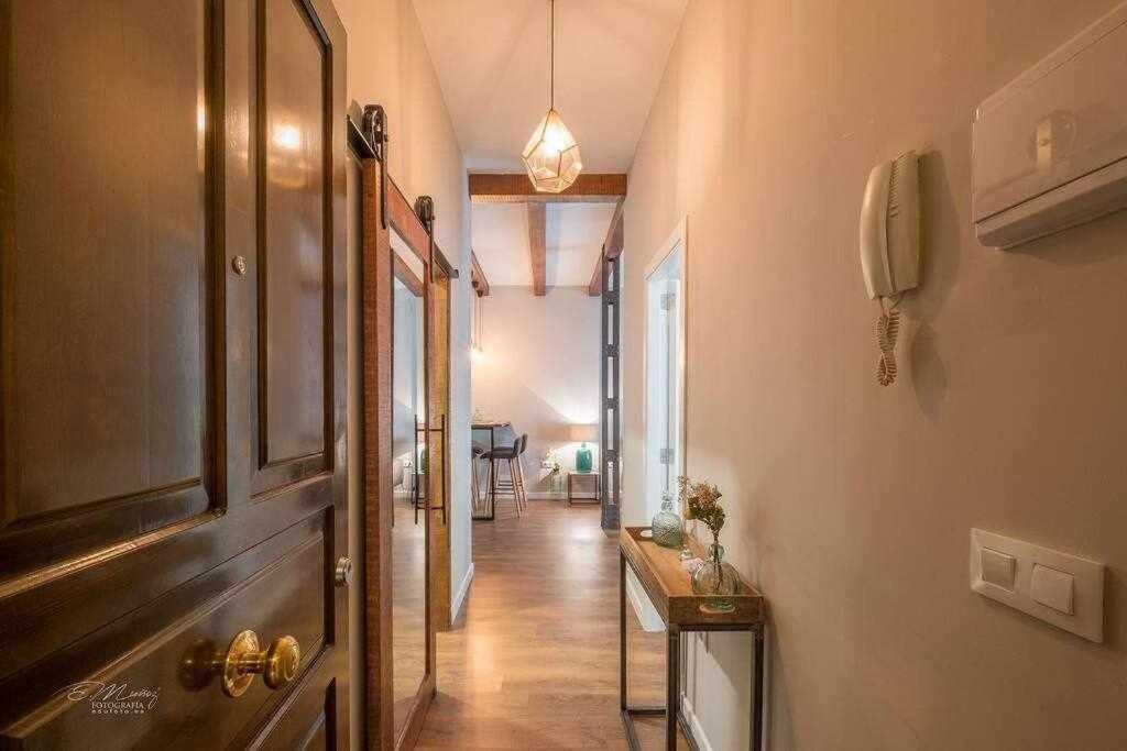 Parking Free - Cathedral Area -2 Months Min Apartament *