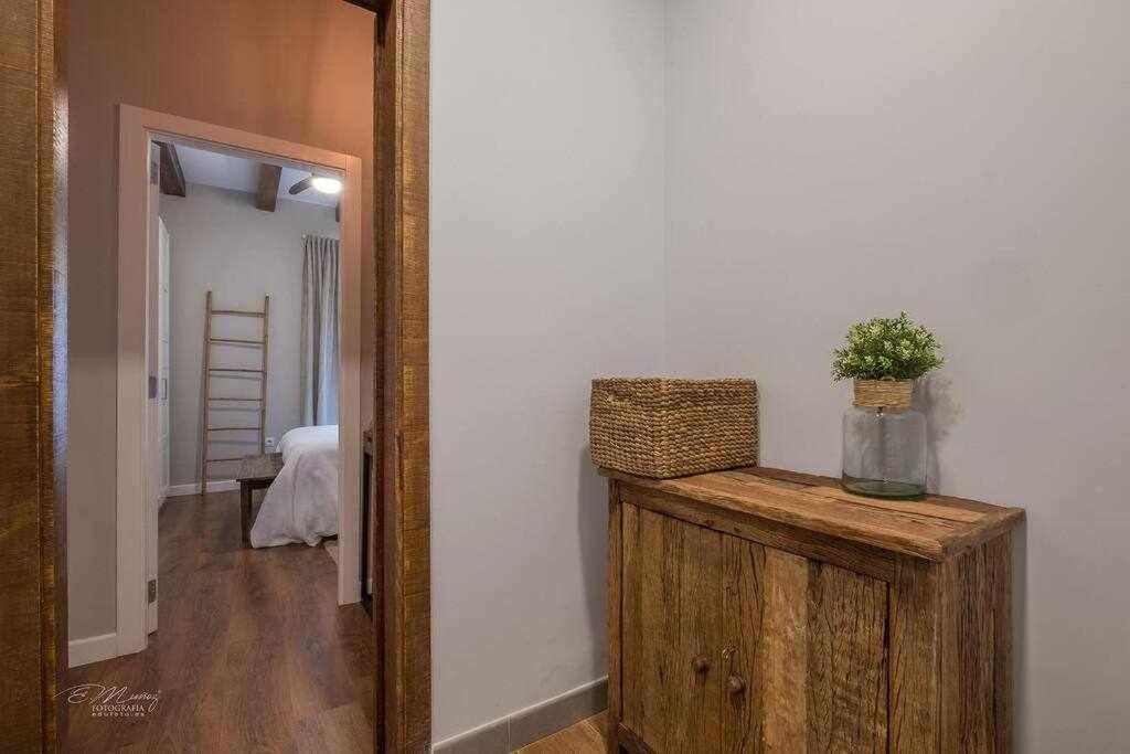 Parking Free - Cathedral Area -2 Months Min Siviglia